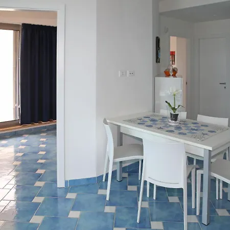 Apartment Apartment Residenza Fortunata-2 By Interhome